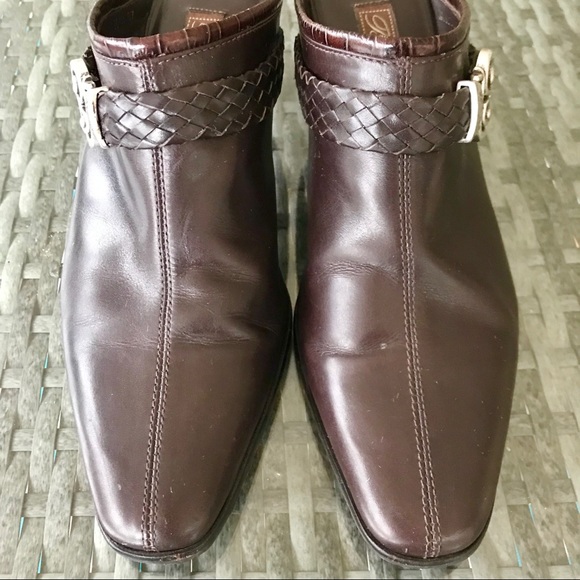 Shoes - Picture 4 of 5